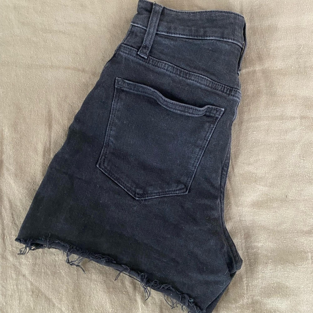 Madewell Black Curvy High Rise Shorts - Picture 2 of 3